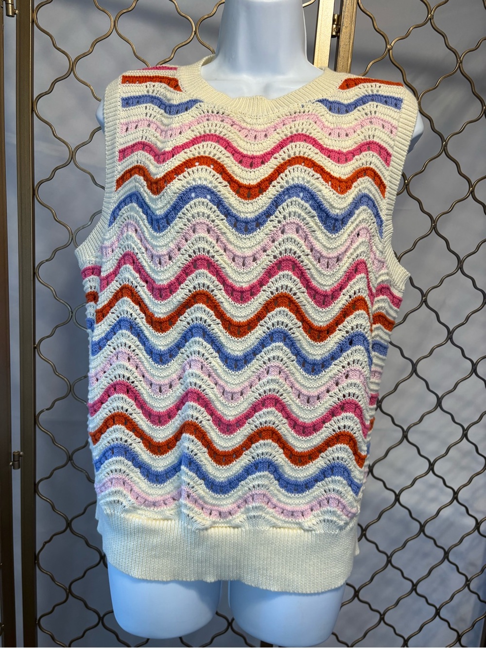 THML Ivory Sleeveless Wave-Knit Top with Pink, Blue & Orange Stripes size Small